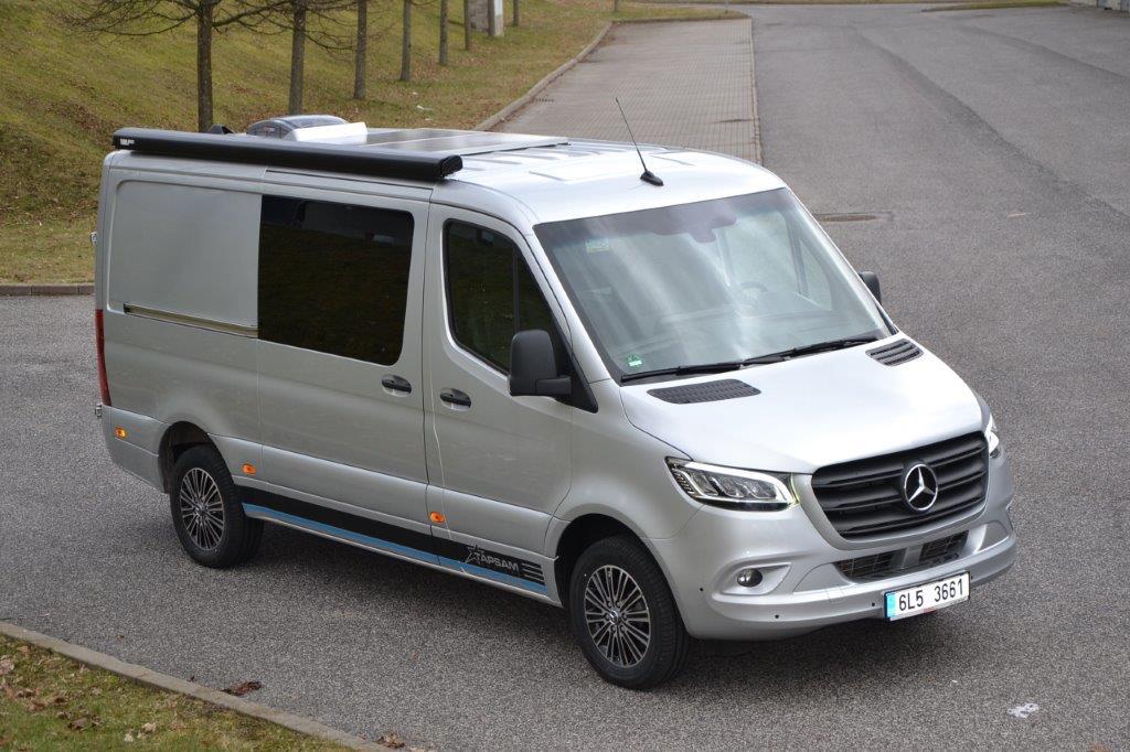 Mercedes-Benz 317 9G Camper - vestavba