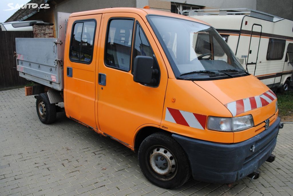 Peugeot Boxer 2.5D 3 stranný sklápěč