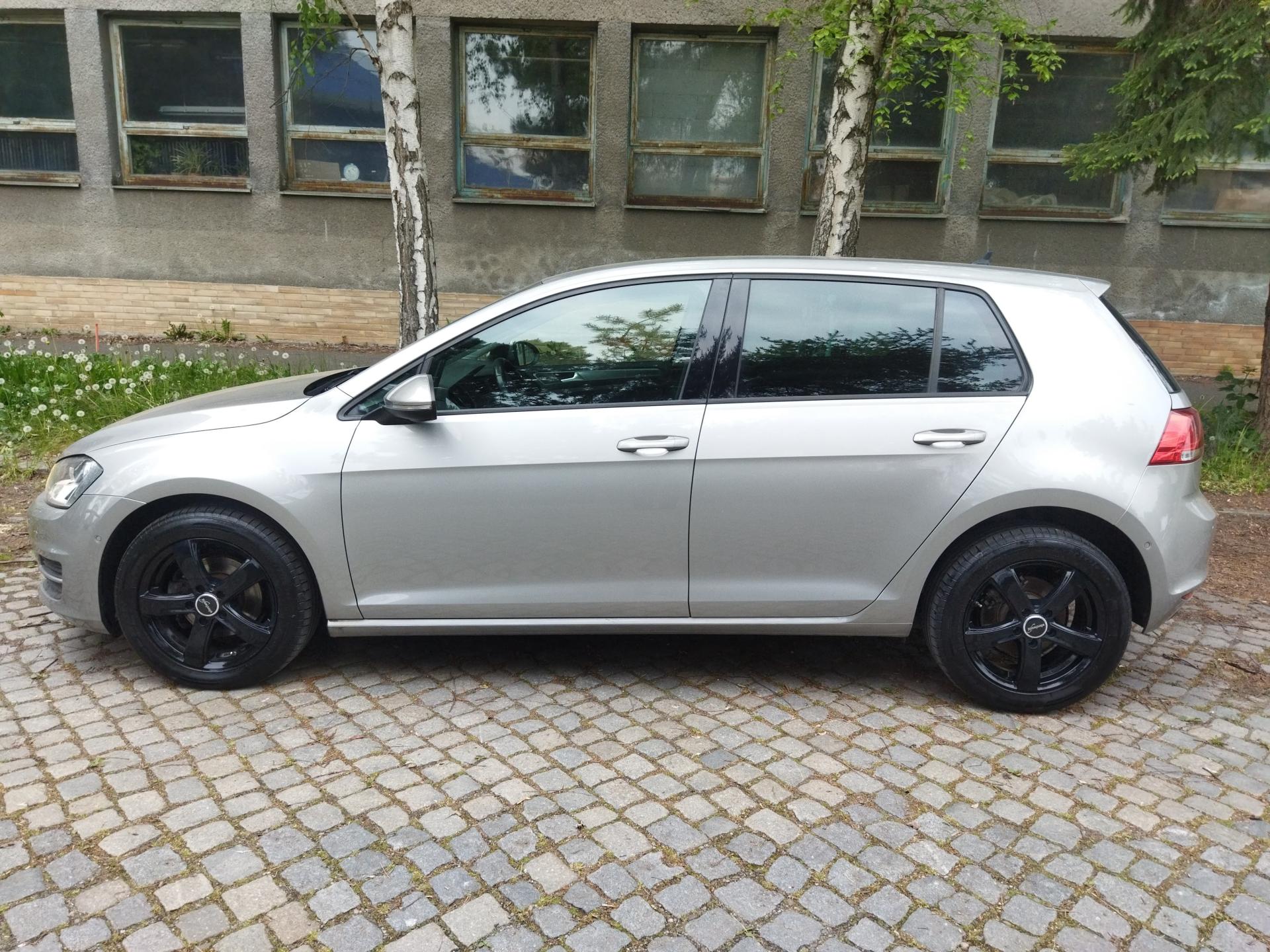Volkswagen Golf 1.2 tsi/63kW, klima, výhřev,