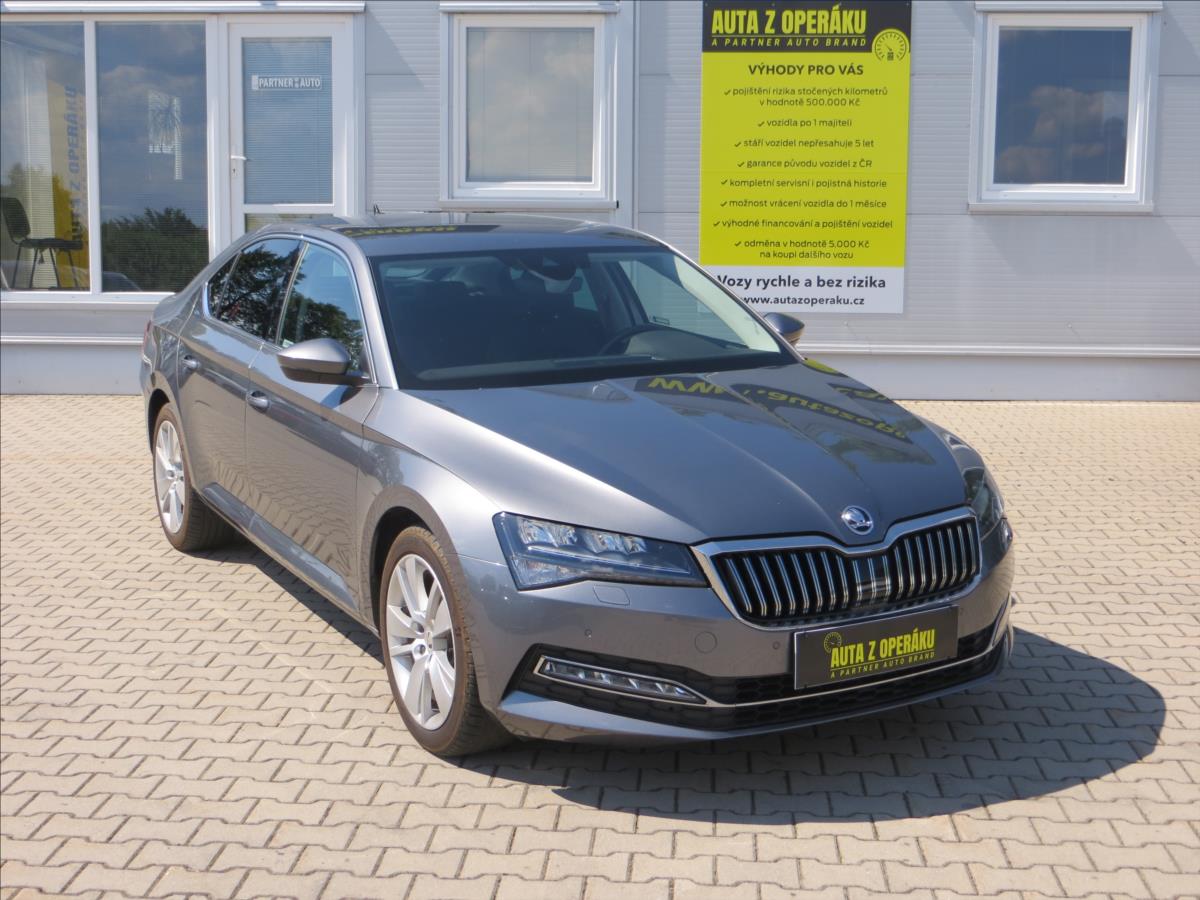 Škoda Superb 2,0 TSI DSG Style 140kW Tažné