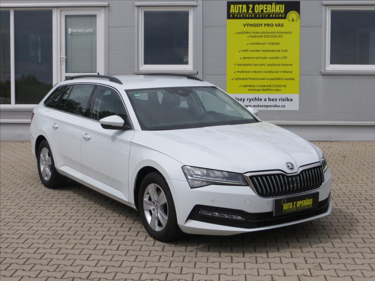 Škoda Superb 2,0 TDI Ambition DSG TAŽNÉ ČR