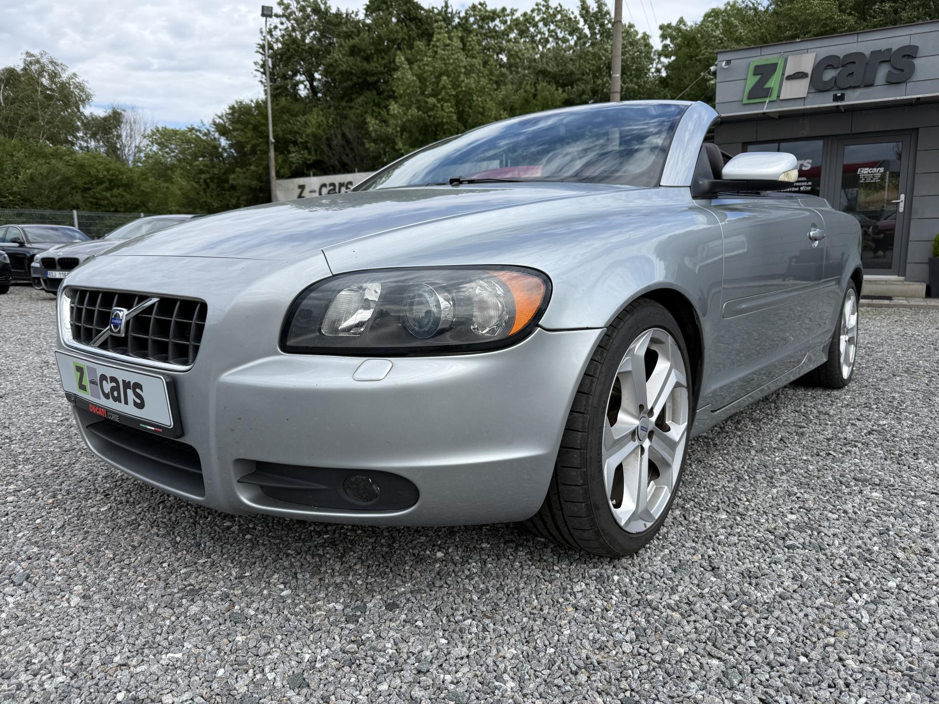 Volvo C70 2.4 D5 132kW Automat ČR