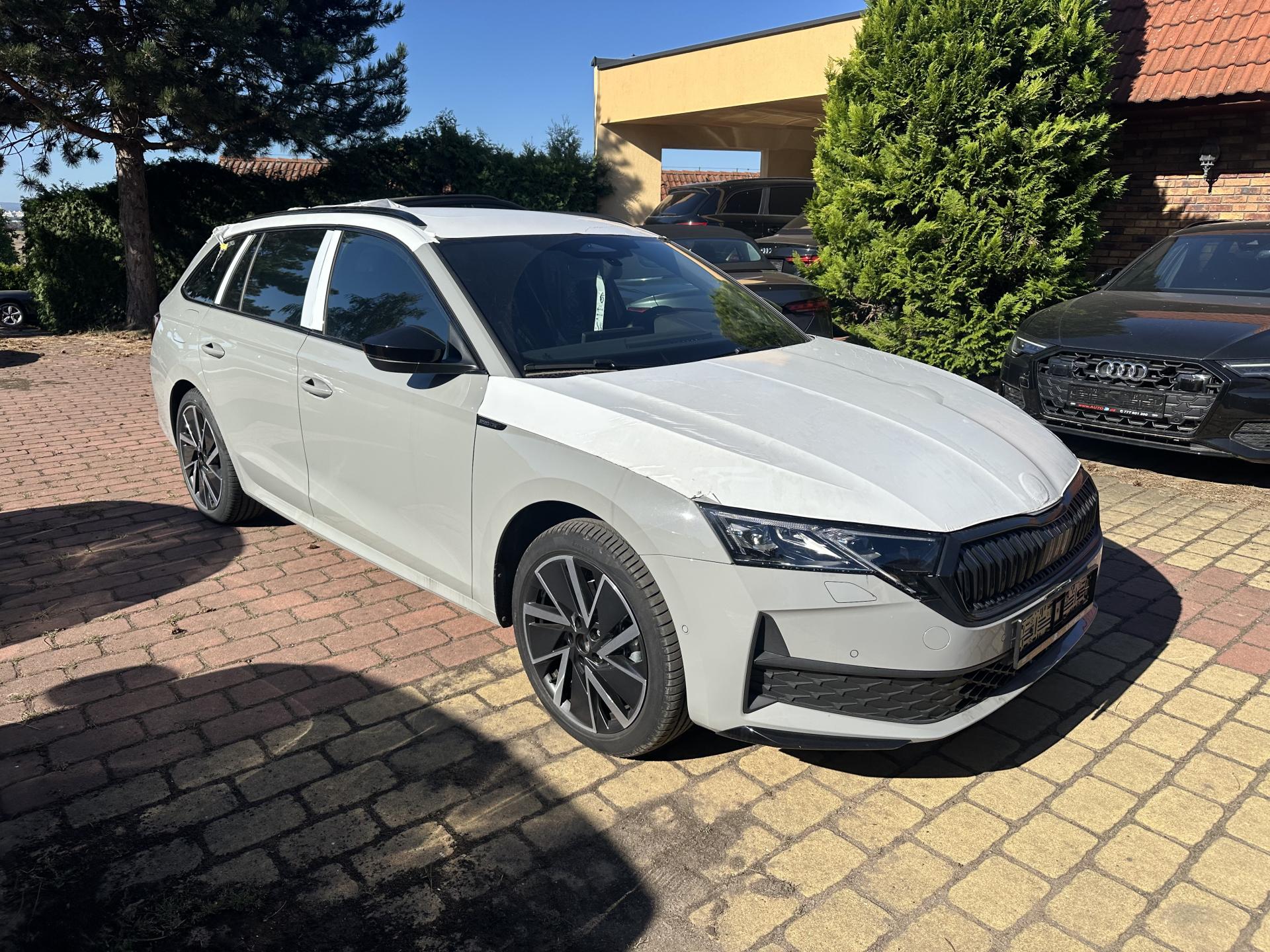 Škoda Octavia SPORTLINE, PANORAMA, HEAD-UP