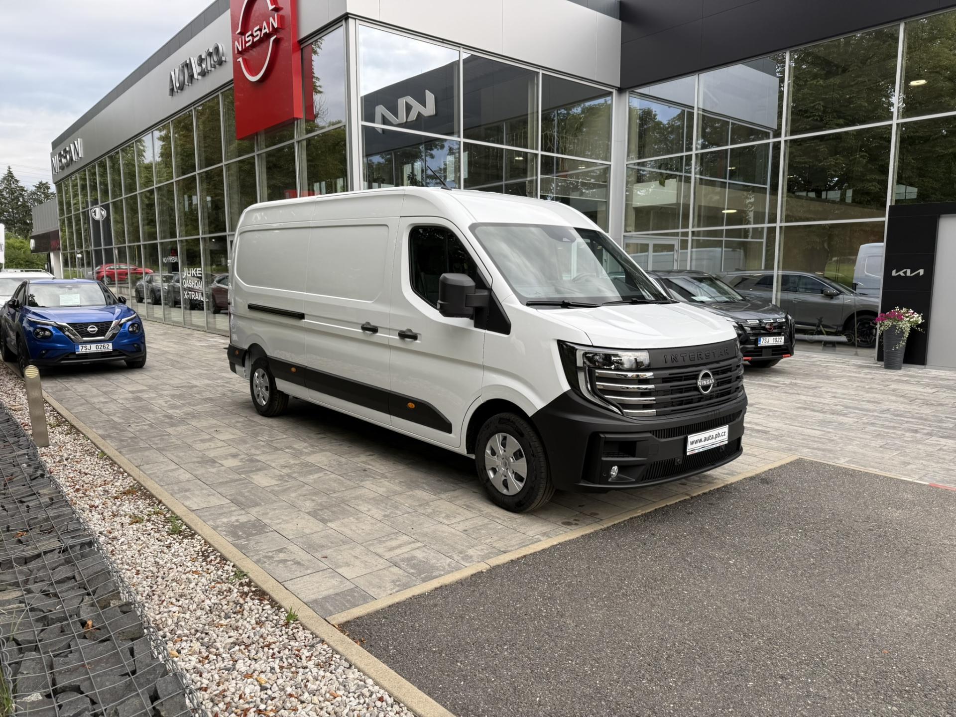 Nissan Interstar COMFORT L3H2, 270 dveře