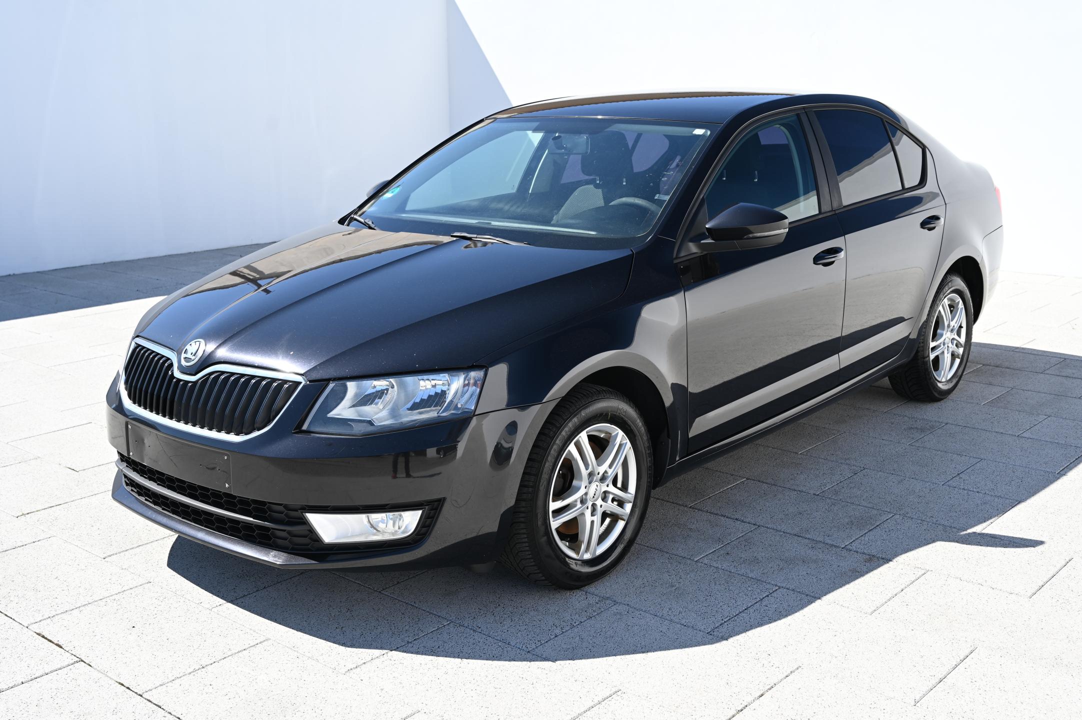 Škoda Octavia 1.6TDI 77KW Ambition rezervace