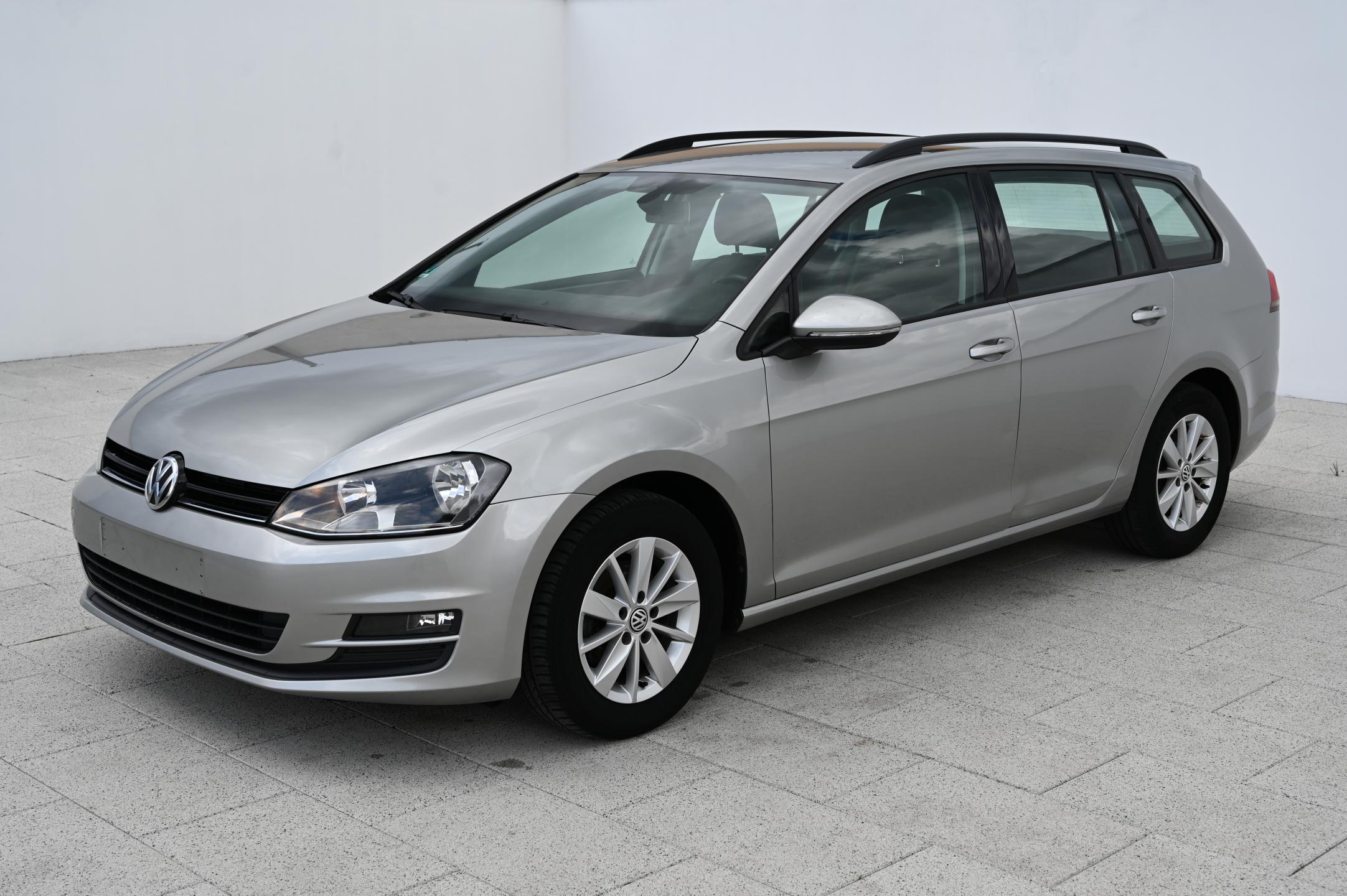 Volkswagen Golf VII 1.2TSI 77KW POHON ŘEMEN