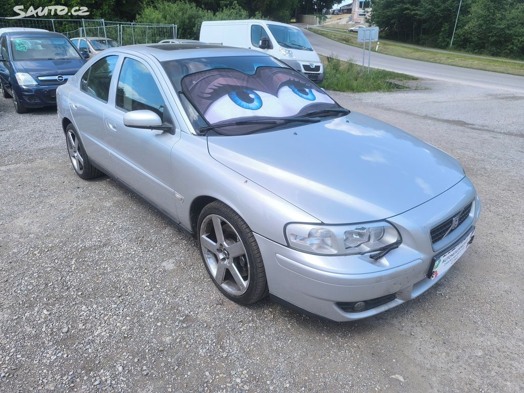 Volvo S60 220KW,4X4,MANUÁL,SERVISKA,CENA