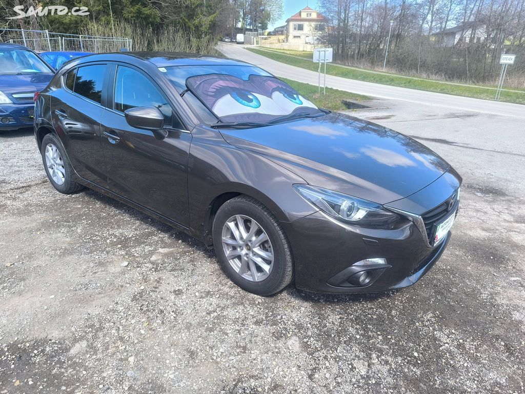 Mazda 3 2,0i,KRÁSNÁ,70KM,SERVISKA,1MAJ