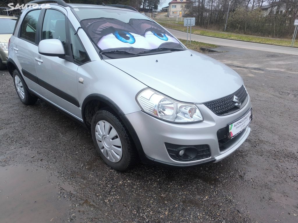 Suzuki SX4 4X4,KRÁSNÝ,95KM,1MAJ74L,VÝBAVA