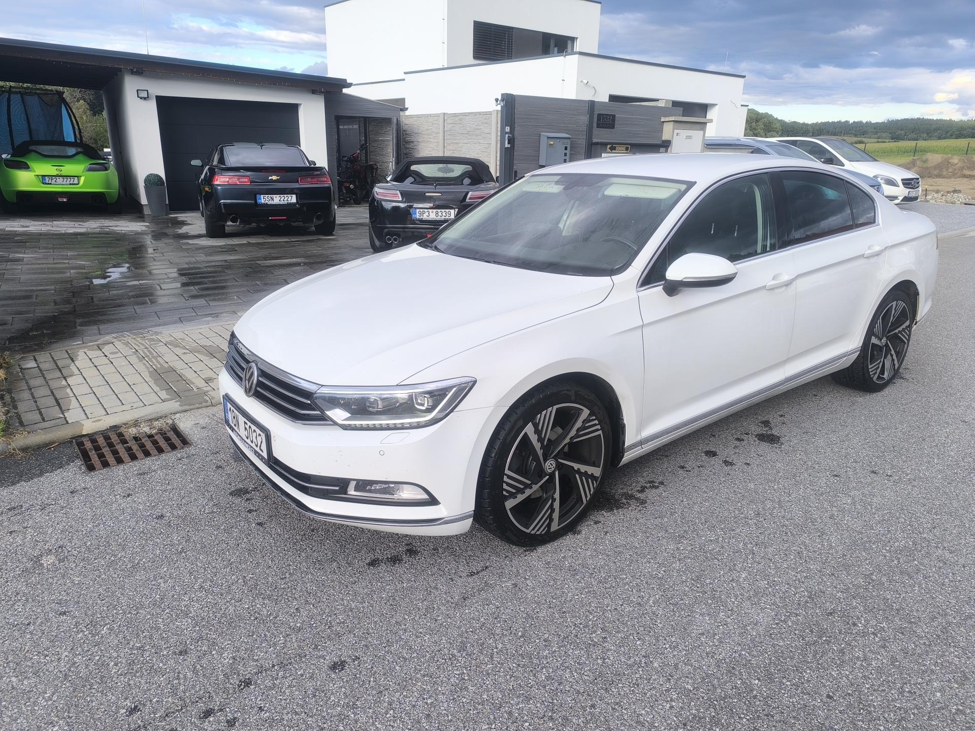 Volkswagen Passat 2.0TDI,95TKM,MAX VÝBAVA,MASÁŽE