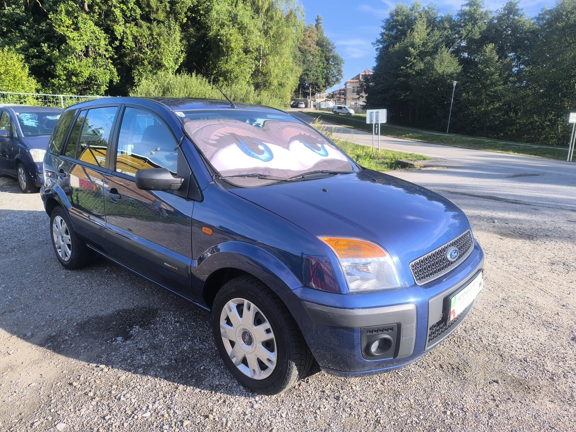 Ford Fusion KRÁSNÝ,55TKM,VÝBAVA,1MAJ84LET