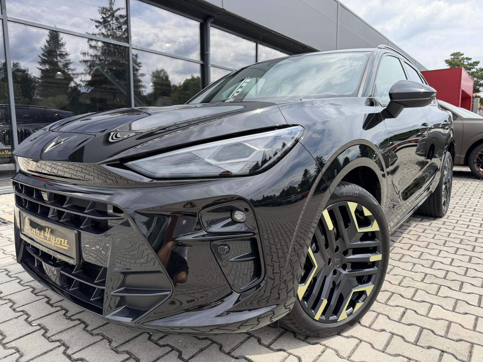 Cupra Terramar 2.0TSI 150kW 4WD TRIBE TZ R20!