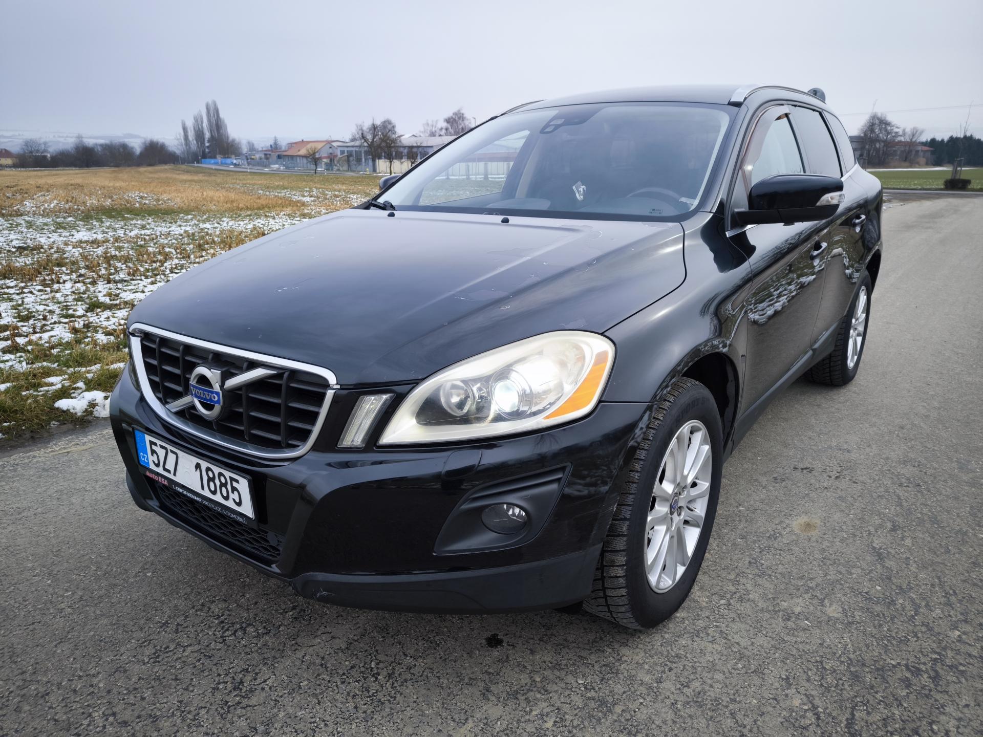 Volvo XC60 2,4 D 129kW 1 MAJITELKA