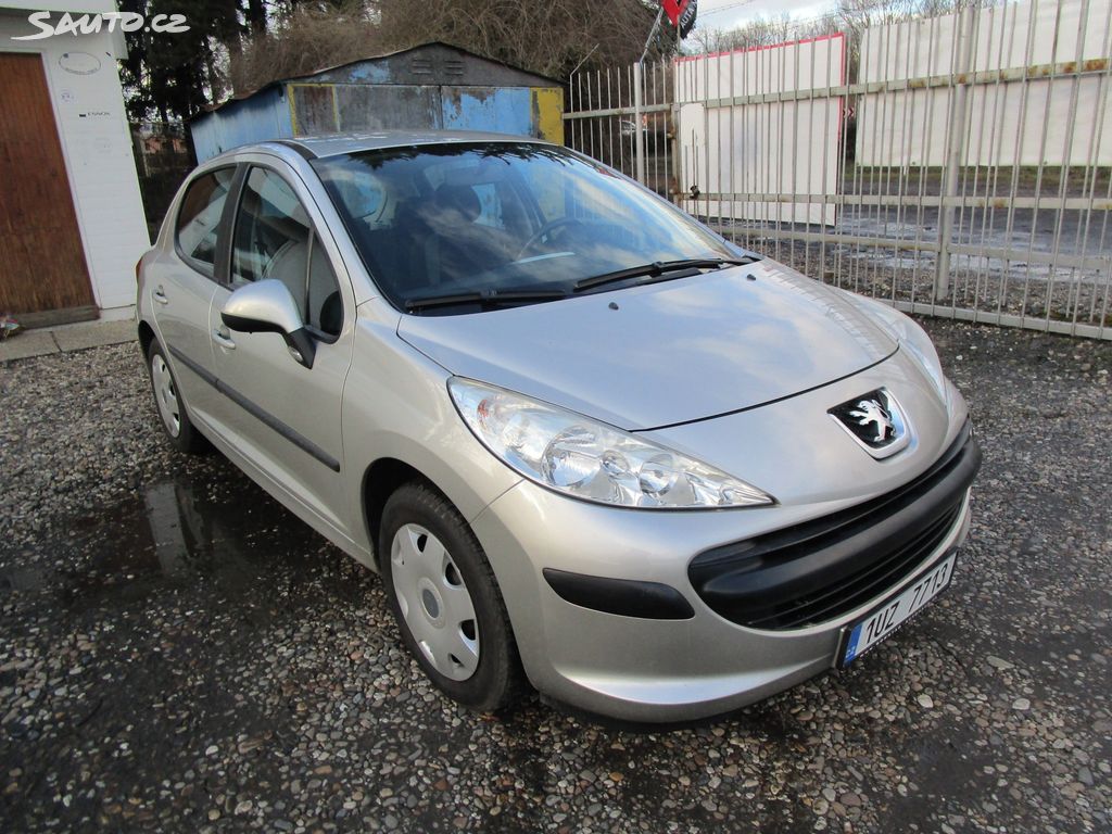 Peugeot 207 1,4 - 54KW + BATERIE