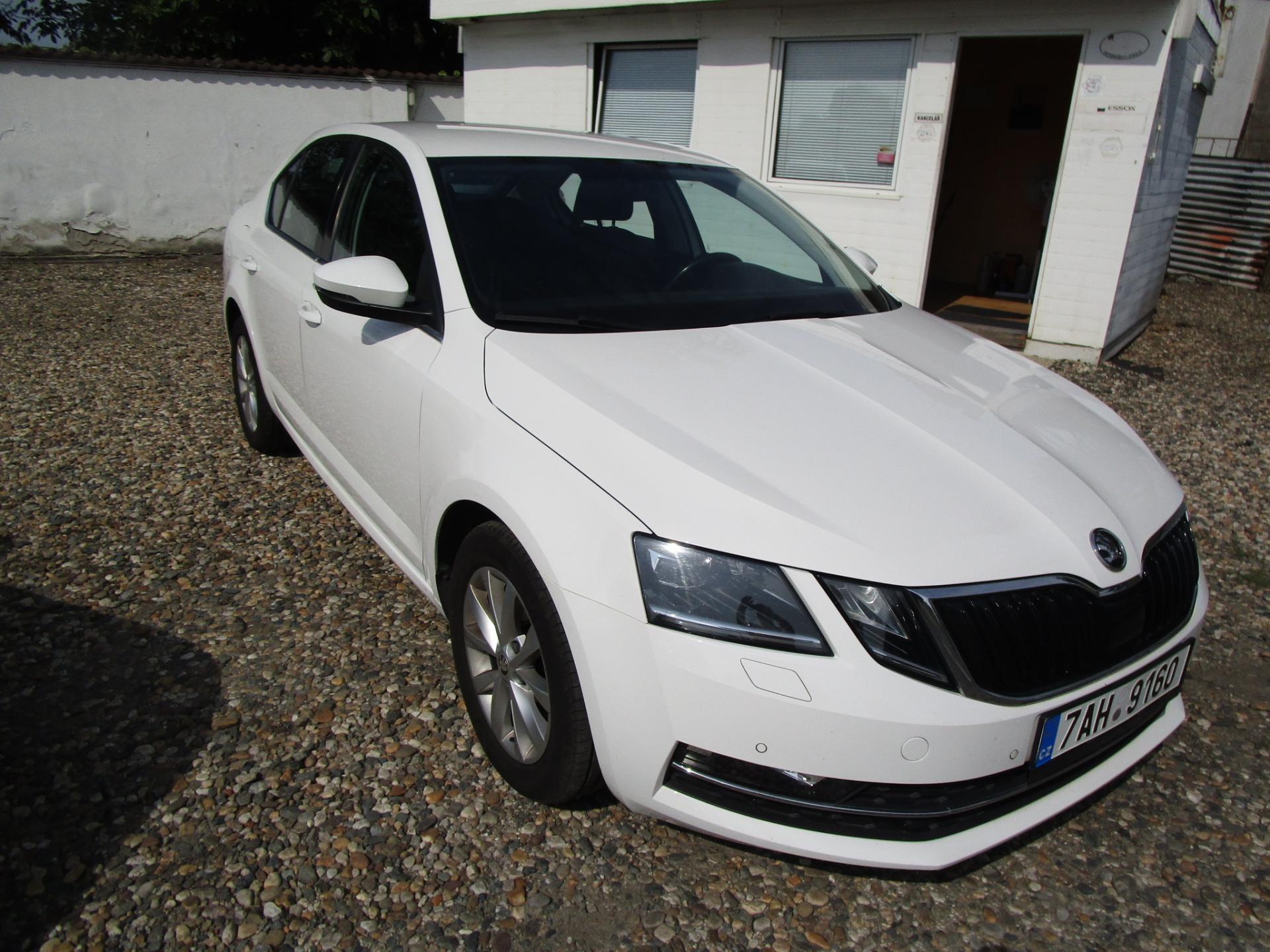 Škoda Octavia 1,6TDI-88KW-KOUPEN ČR-NOVÁ STK