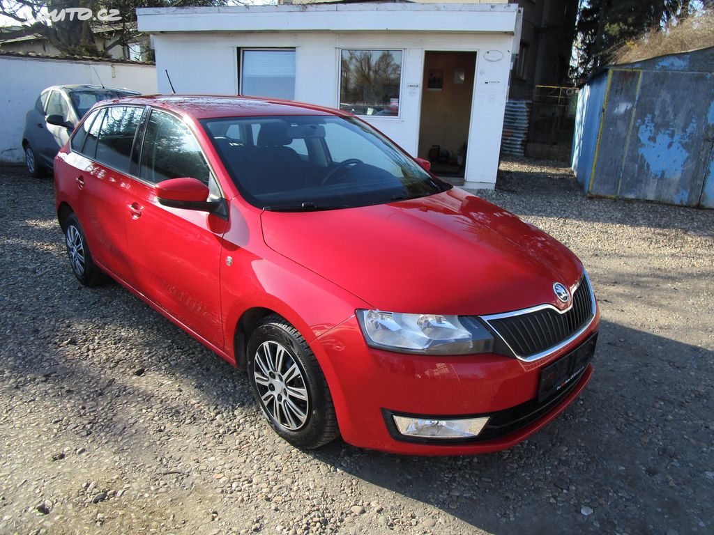 Škoda Rapid 1,2TSI-63KW-NOVÉ KOTOUČE+PRUŽ