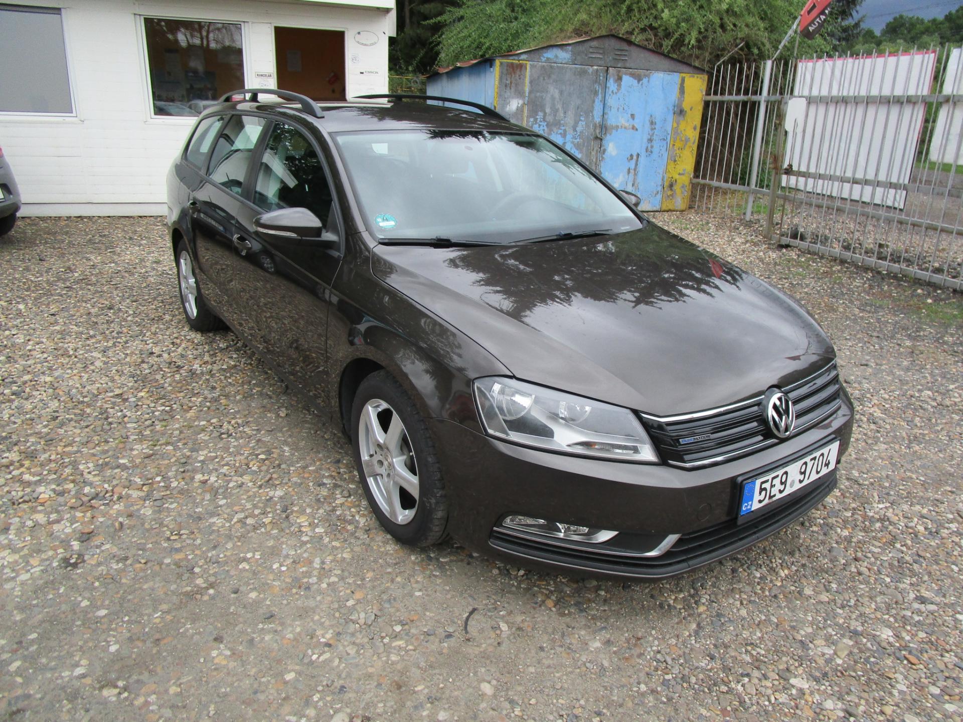 Volkswagen Passat 1,6TDI-77KW- 6-RYCHLOSTÍ