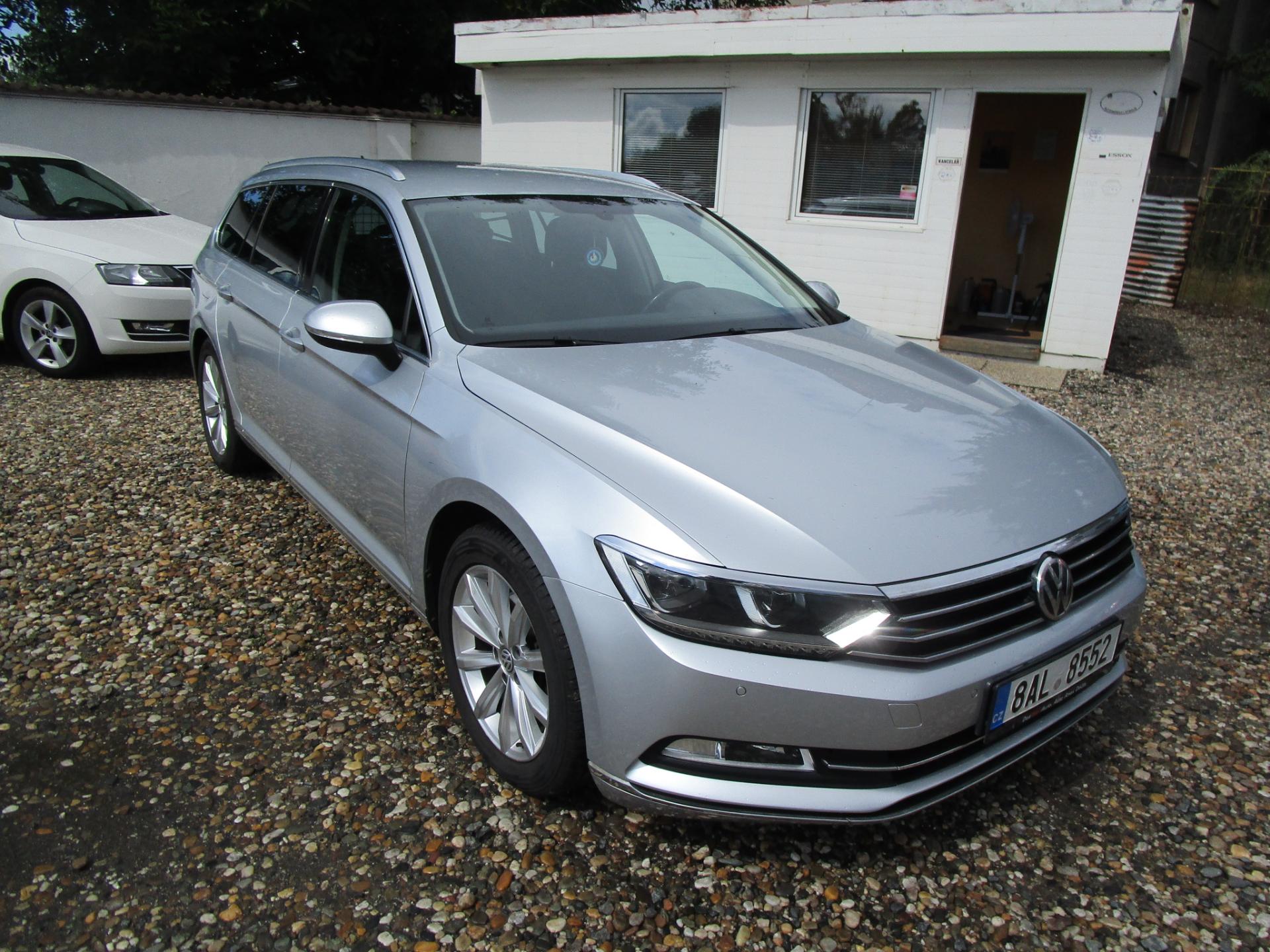 Volkswagen Passat 1,6TDI-88KW-DSG+ZÁVĚS