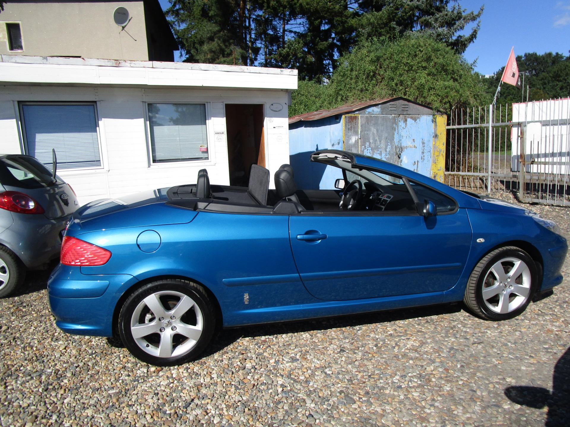 Peugeot 307 2,0-103KW-KABRIOLET-PĚKNÝ