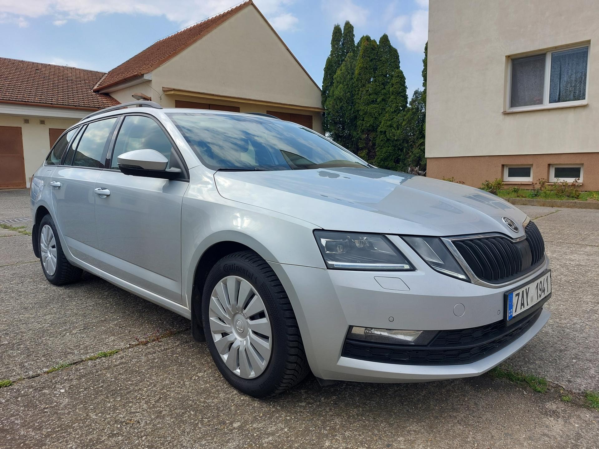 Škoda Octavia 2,0 TDi 110kw STYLE Manuál