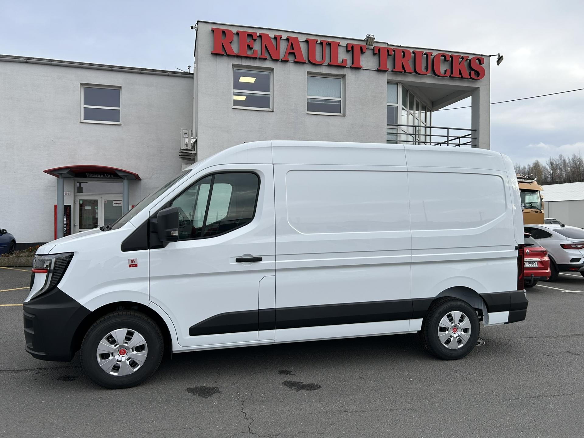 Renault Master VAN L2H2 170k RED EDITION