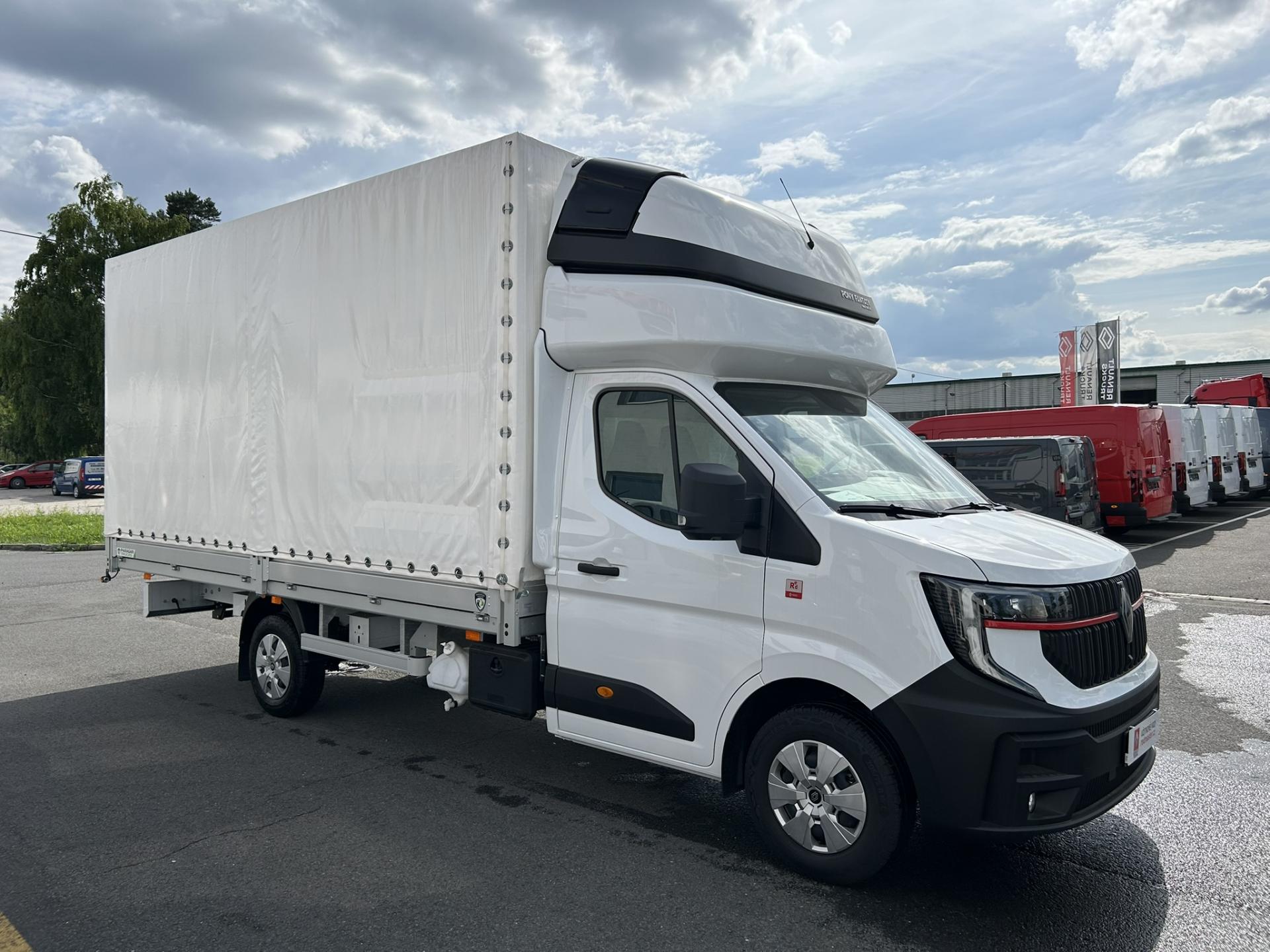 Renault Master Podvozek L3 170k + plachta 10P