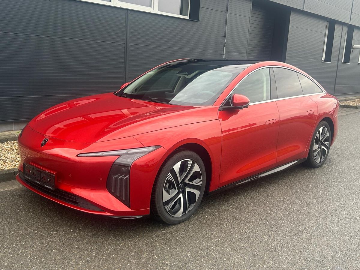 Dongfeng EXCLUSIVE REEV