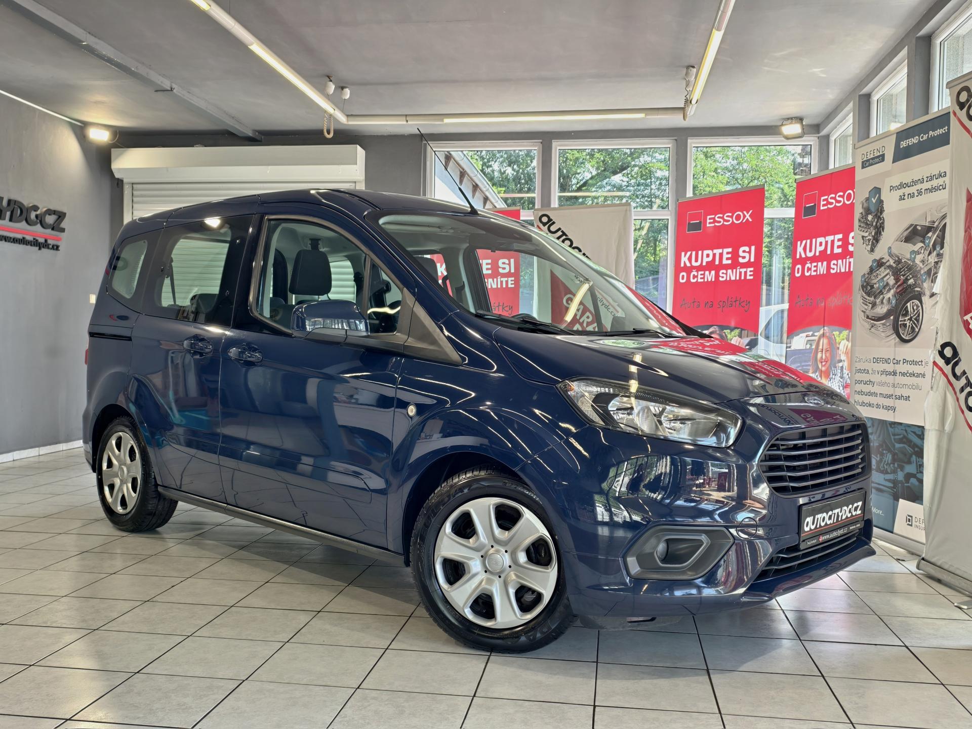 Ford Tourneo Courier 1.5 TDCi VÝHŘEVY, PDC, ČR, DPH