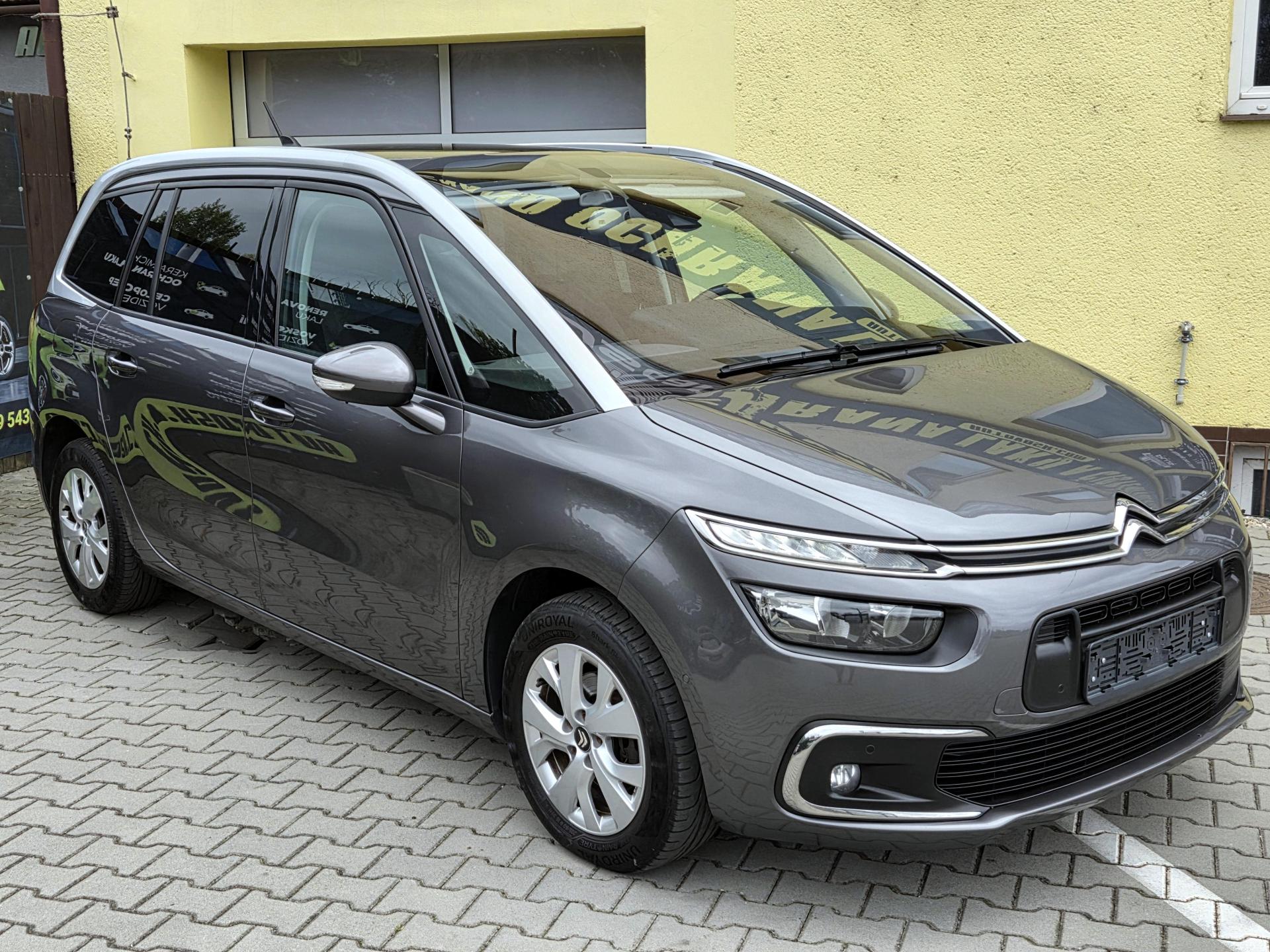 Citroën Grand C4 Picasso 1,5 bHDi 7m SERVISNÍ KNÍŽKA