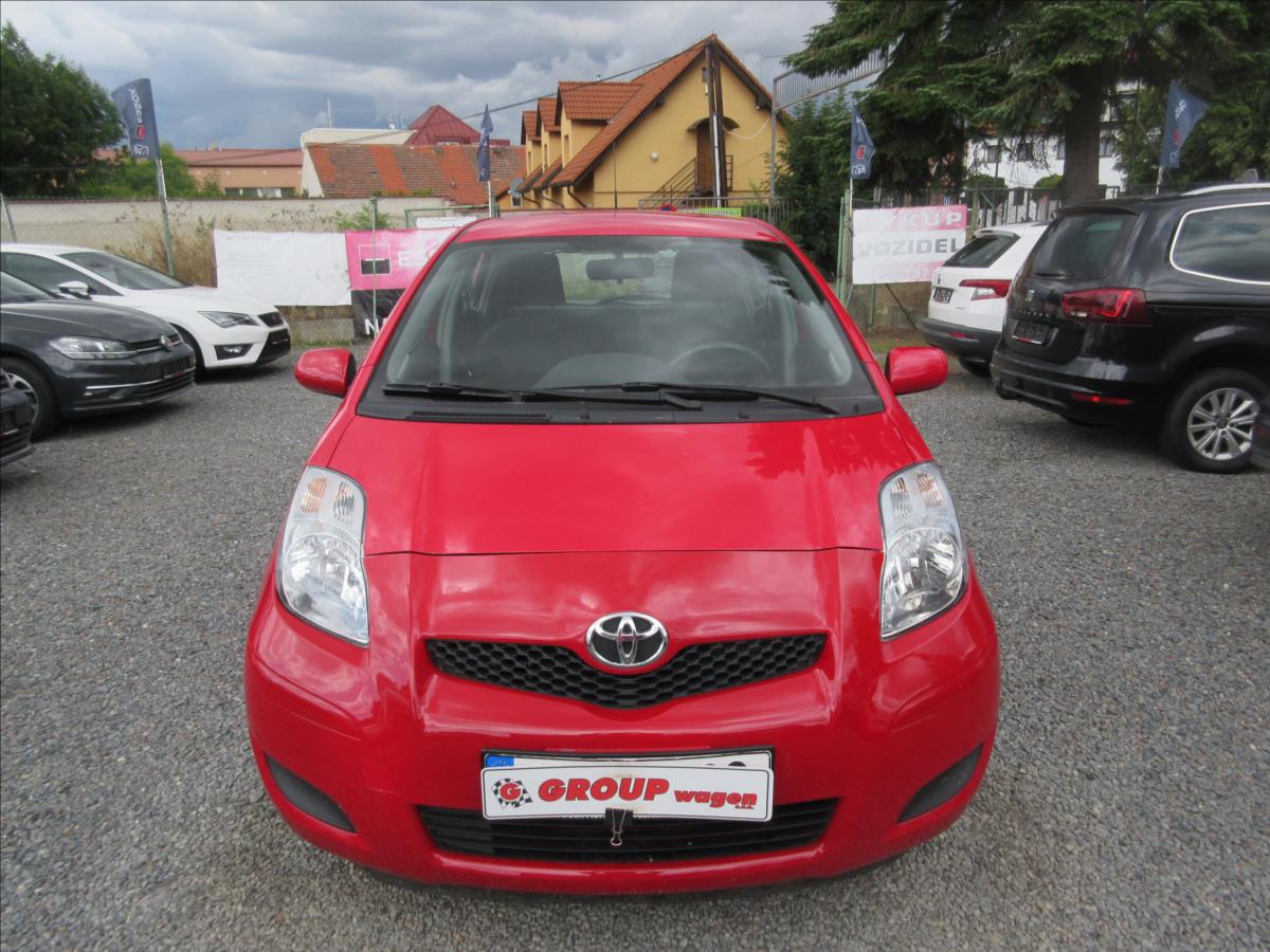 Toyota Yaris 1,3 VVTi Automat