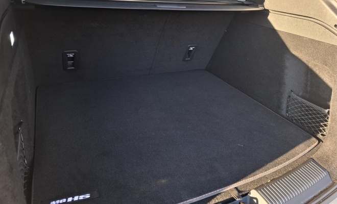 Tady je kufr stejně velký jako u benzínové verze