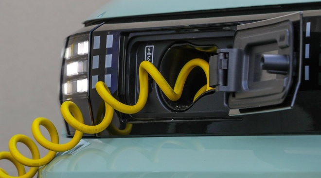 Integrovaný kabel k nabíjení