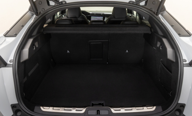 Peugeot 408 kufr