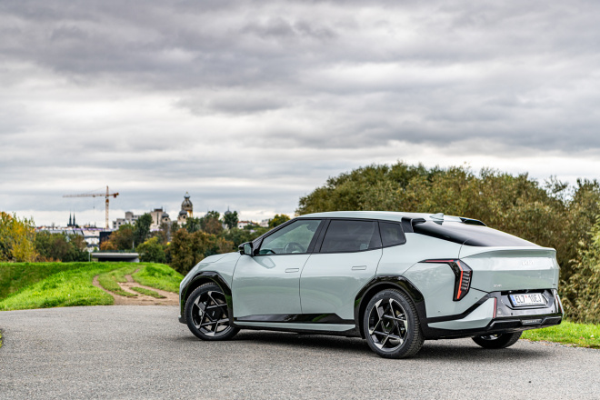 Kia EV4