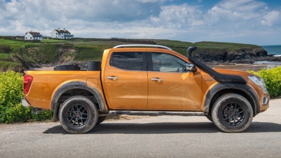 nissan navara off-roader