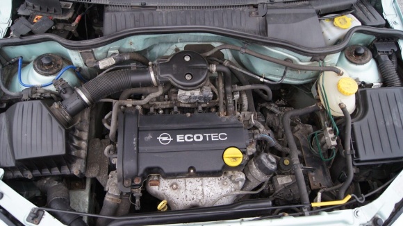 opel corsa C motor
