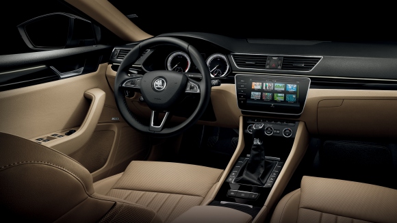 nový interiér škody superb